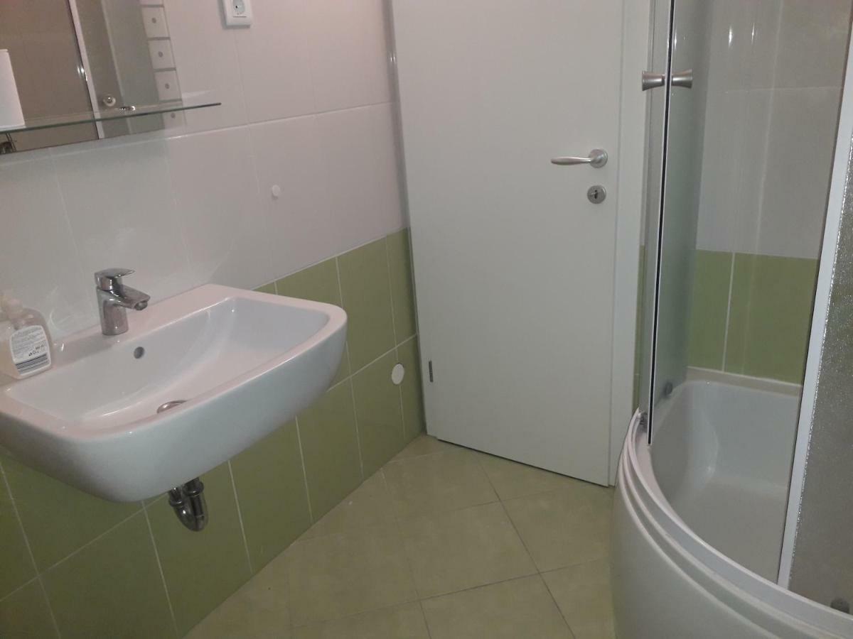 Apartmani Mara I Kata Omiš Kültér fotó